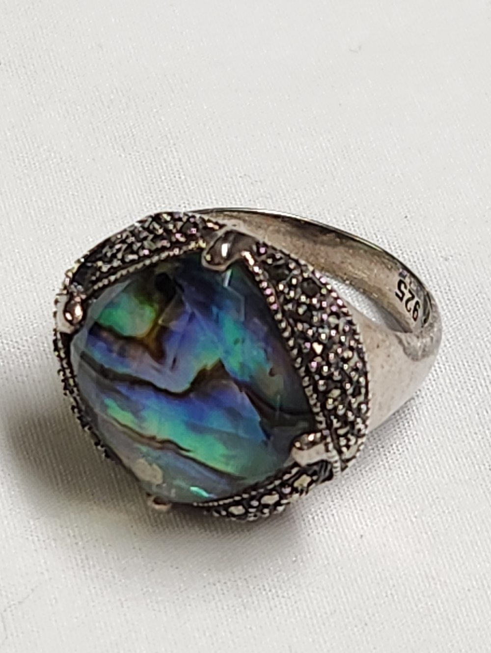 MARC JACOBS Sterling Silver Abalone Shell Ring With Marcaste Accents Size 8